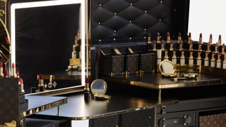 Salon maquillage Louis Vuitton