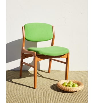 Chaise scandinave verte Alma N°1927- Produit chiné - Debongout - Bois clair