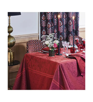 Nappe pur coton antitache motif jacquard bordeaux Cassandre grenat - Garnier Thiebaut - Rouge