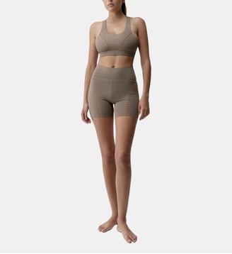 Short Moulant de Sport Performance BRONE - Born Living Yoga - Taupe