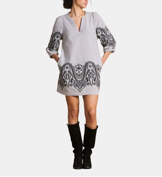 Robe courte à rayures et motif jacquard - La Fée Maraboutée - Noir