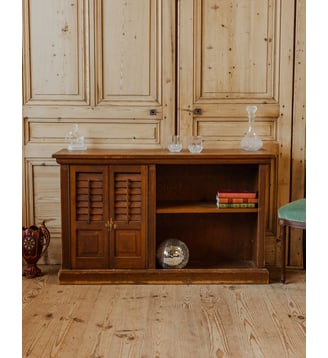 Long buffet en bois Gilbert N°1654- Produit chiné - Debongout - Bois foncé