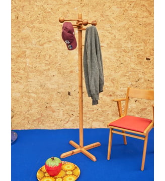 Porte-manteau en pin Max N°354- Produit chiné - Debongout - Bois clair