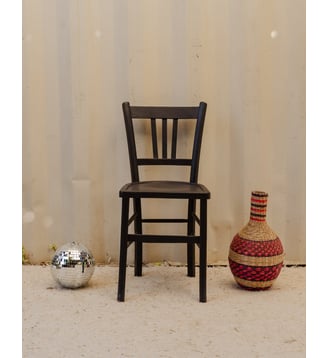 Chaise en bois noir Claude N°1551- Produit chiné - Debongout - Noir