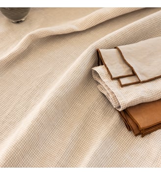 Nappe en lin lavé, AUTOUR DU LIN - Blanc Cerise - Pied de poule beige