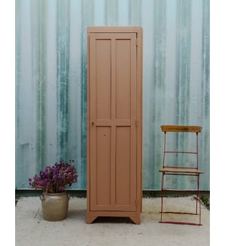 Armoire en bois rose Blandine N°526- Produit chiné - Debongout - Rose