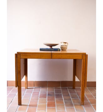 Table à manger polyvalente Karla N°1253- Produit chiné - Debongout - Bois clair