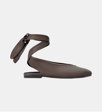 Ballerines slingback à liens à nouer en cuir SYBIL - Castaner - Marron