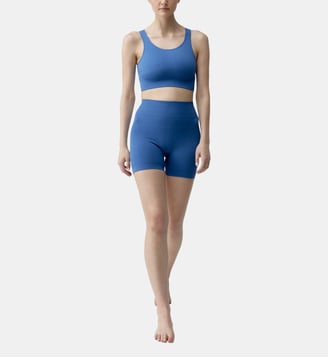 Short de sport Lindy effet gainant - Born Living Yoga - Bleu clair