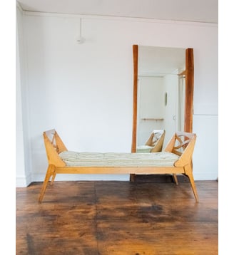Banquette daybed en chêne Clara N°138- Produit chiné - Debongout - Bois clair