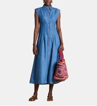 Robe chemise longue en jean souple cintrée - La Fée Maraboutée - Medium