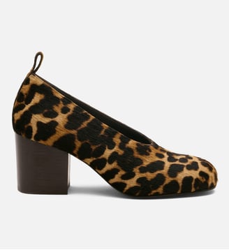 Escarpins imprimés léopard en cuir de vachette - AMI Paris - Sable et marron chocolat