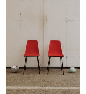 Paire de chaises rouges Alma N°1616- Produit chiné - Debongout - Noir
