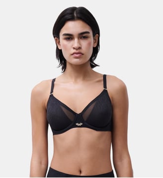 Soutien-gorge moulé emboîtant en dentelle - Chantelle - Noir