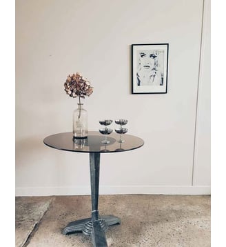 Table bistrot estampillée Vuitton Denise N°110- Produit chiné - Debongout - Gris