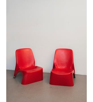 Paire de fauteuils en fibre de verre Jakob N°871- Produit chiné - Debongout - Rouge