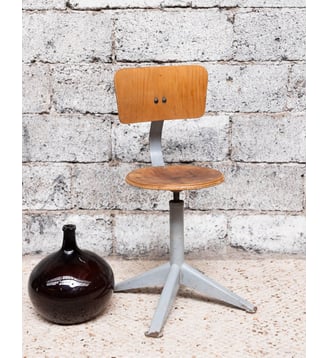 Chaise industrielle Alma N°1777- Produit chiné - Debongout - Bois clair