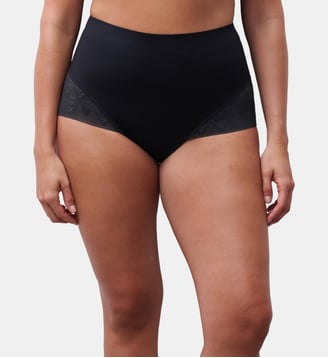 Culotte gainante taille haute en dentelle - Chantelle - Noir