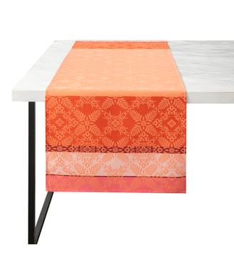 Chemin de table Mumbai 100% coton - Le Jacquard Francais - Orange clair