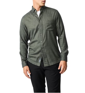 Chemise unie slim en coton et lyocell manches longes Barrhill - Rodd & Gunn - Vert forêt