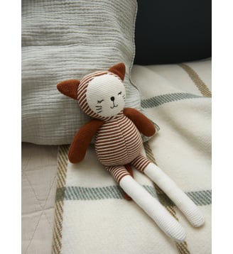 Doudou chat en crochet Cyrillus