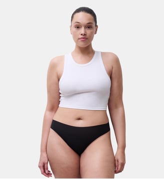 String invisible Chantelle