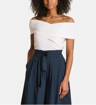 T-shirt ajusté col bardot croisé - La Fée Maraboutée - Écru