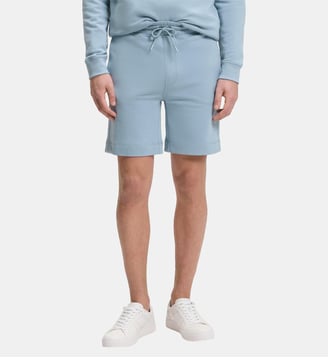 Short droit en molleton de coton avec badge logo - BOSS - Bleu pastel