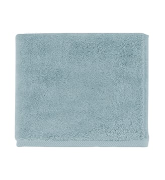 Drap de bain uni en coton peigné biologique, 650gr/m², ESSENTIEL - Alexandre Turpault - Bleu islande