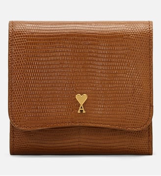 Portefeuille Paris Paris compact unisexe en cuir embossé lézard - AMI Paris - Cognac
