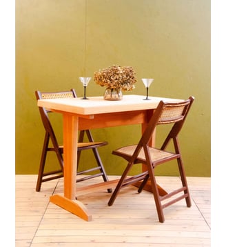 Table à manger bistrot Denise N°1195- Produit chiné - Debongout - Bois clair