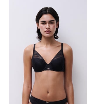 Soutien-gorge spacer plongeant en dentelle - Chantelle - Noir
