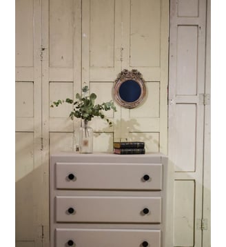 Commode grise en bois Garance N°193- Produit chiné - Debongout - Gris
