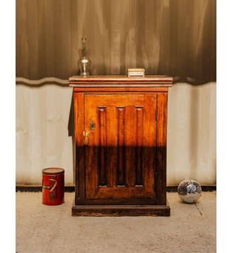 Petit buffet en bois Gilbert N°1779- Produit chiné - Debongout - Bois foncé