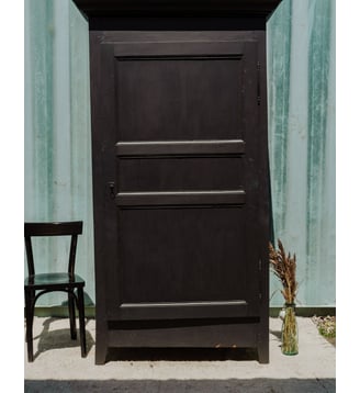 Bonnetière en bois noir Blandine N°433- Produit chiné - Debongout - Noir