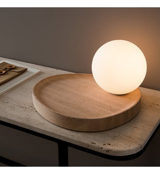 Lampe à poser, globe opaline/chêne - AM.PM - Chêne