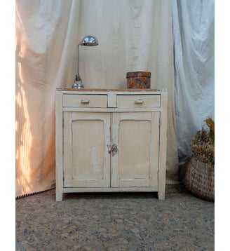 Buffet parisien blanc patiné Gilbert N°820- Produit chiné - Debongout - Blanc