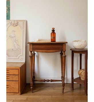 Coiffeuse au bois sculpté Louise N°337- Produit chiné - Debongout - Bois foncé