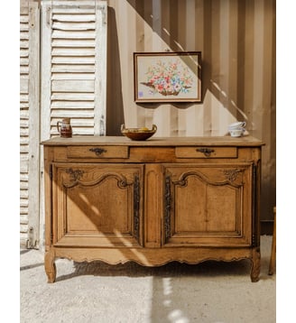 Grand buffet en bois Gilbert N°1543- Produit chiné - Debongout - Bois clair