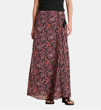 Jupe longue évasée à imprimé floral - La Fée Maraboutée - Noir et multicolor