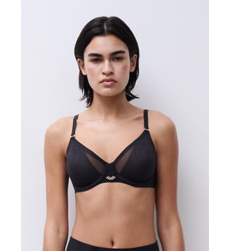 Soutien-gorge moulé emboîtant en dentelle - Chantelle - Noir