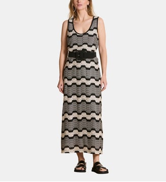 Robe longue sans manches en crochet La Fée Maraboutée