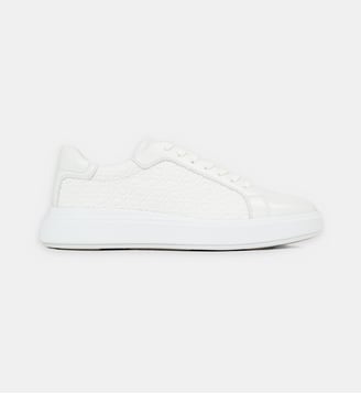 Baskets basses monogramme all-over - Calvin Klein - Blanc