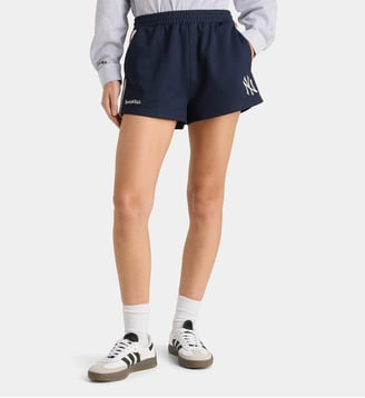Short Yankees ample - Sporty & Rich - Bleu marine et rouge