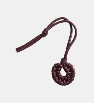 Charm Seashell Knot en cuir - Bottega Veneta - Bordeaux