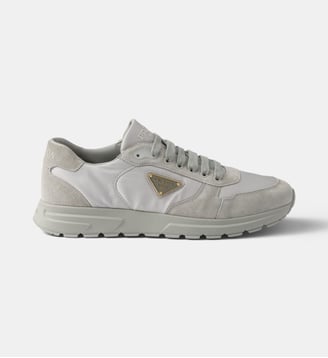 Baskets basses Prax 2.0 en Re-Nylon et veau velours signature - Prada - Gris