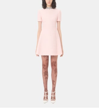 Robe courte en tweed de coton froissé brodée - Valentino Garavani - Rose