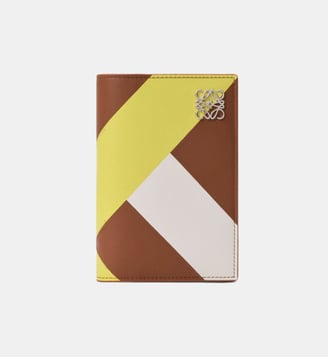Porte-passeport signature en cuir - Loewe - Marron