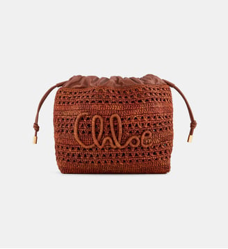 Mini sac seau crossbody Summer Banana en raphia - Chloé - Marron rouille