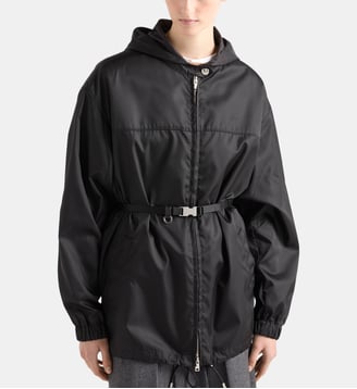 Blouson en Re-Nylon à capuche  - Prada - Noir